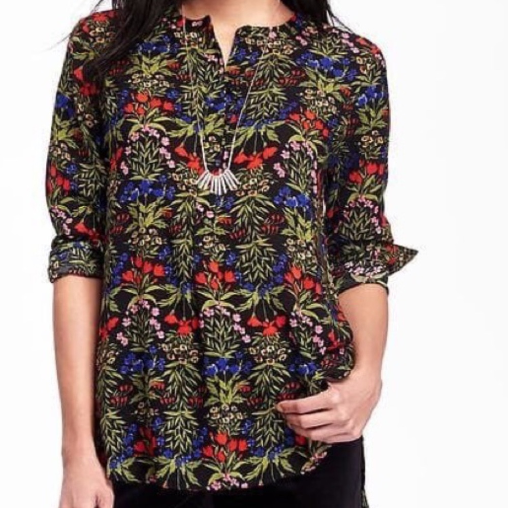 Old Navy Button-Front Tunic Blouse w/ Floral Print